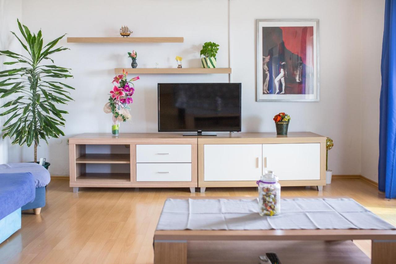 Apartment Jadranka Брист Экстерьер фото