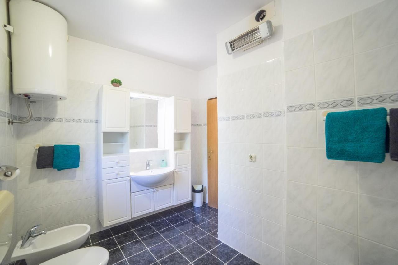Apartment Jadranka Брист Экстерьер фото