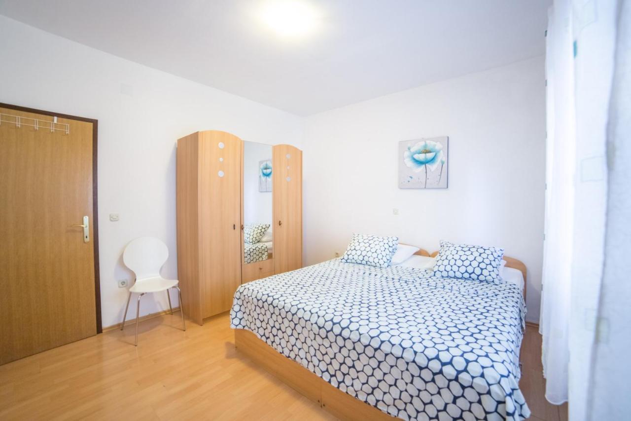 Apartment Jadranka Брист Экстерьер фото