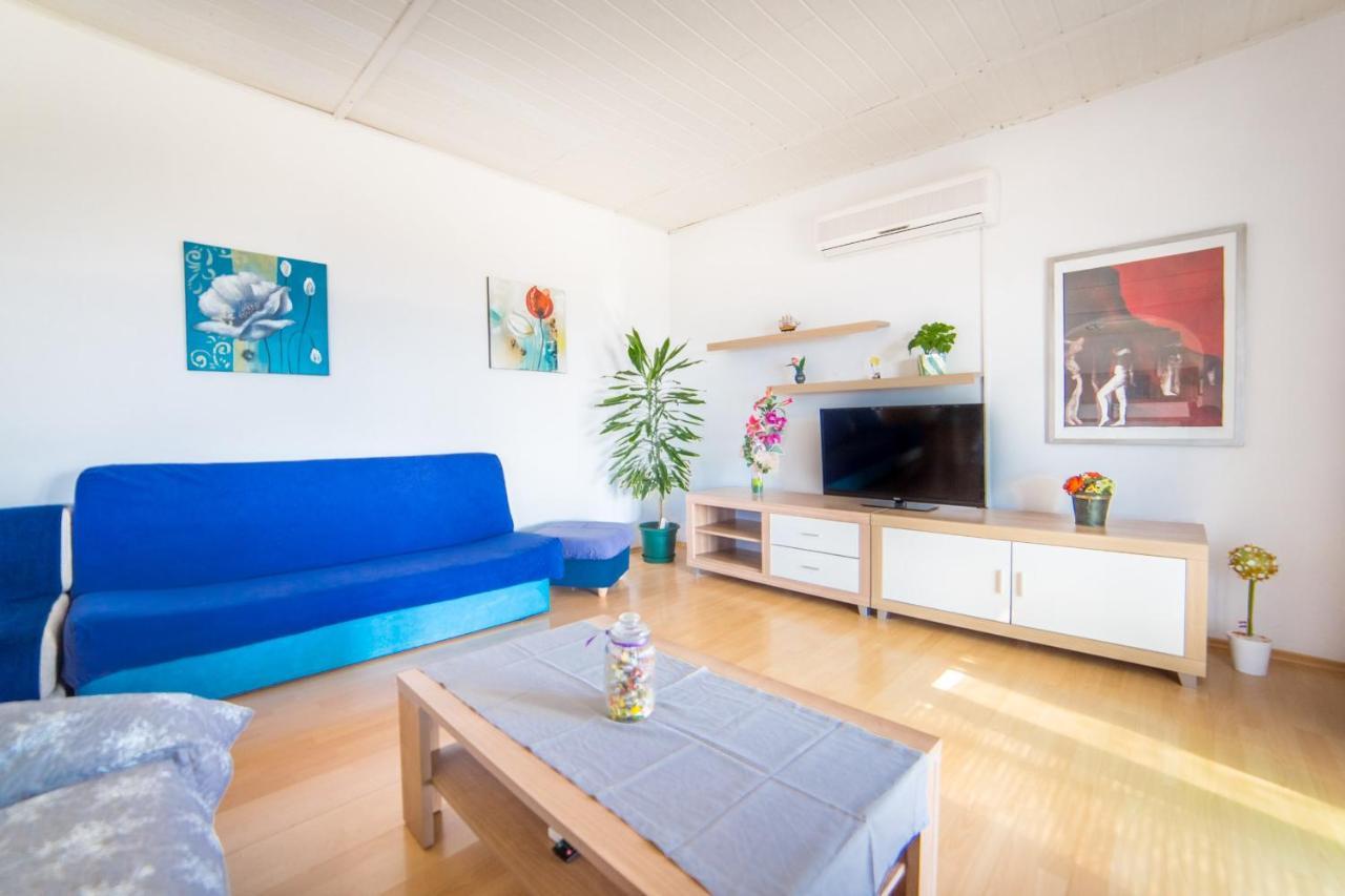 Apartment Jadranka Брист Экстерьер фото